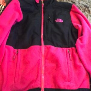North face black n pink